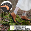Barfuß-Winterschuh mit griffiger, rutschfester Profilsohle und hoher Flexibilität für optimalen Halt und natürliche Bewegungsfreiheit auf unebenem, winterlichem Untergrund.